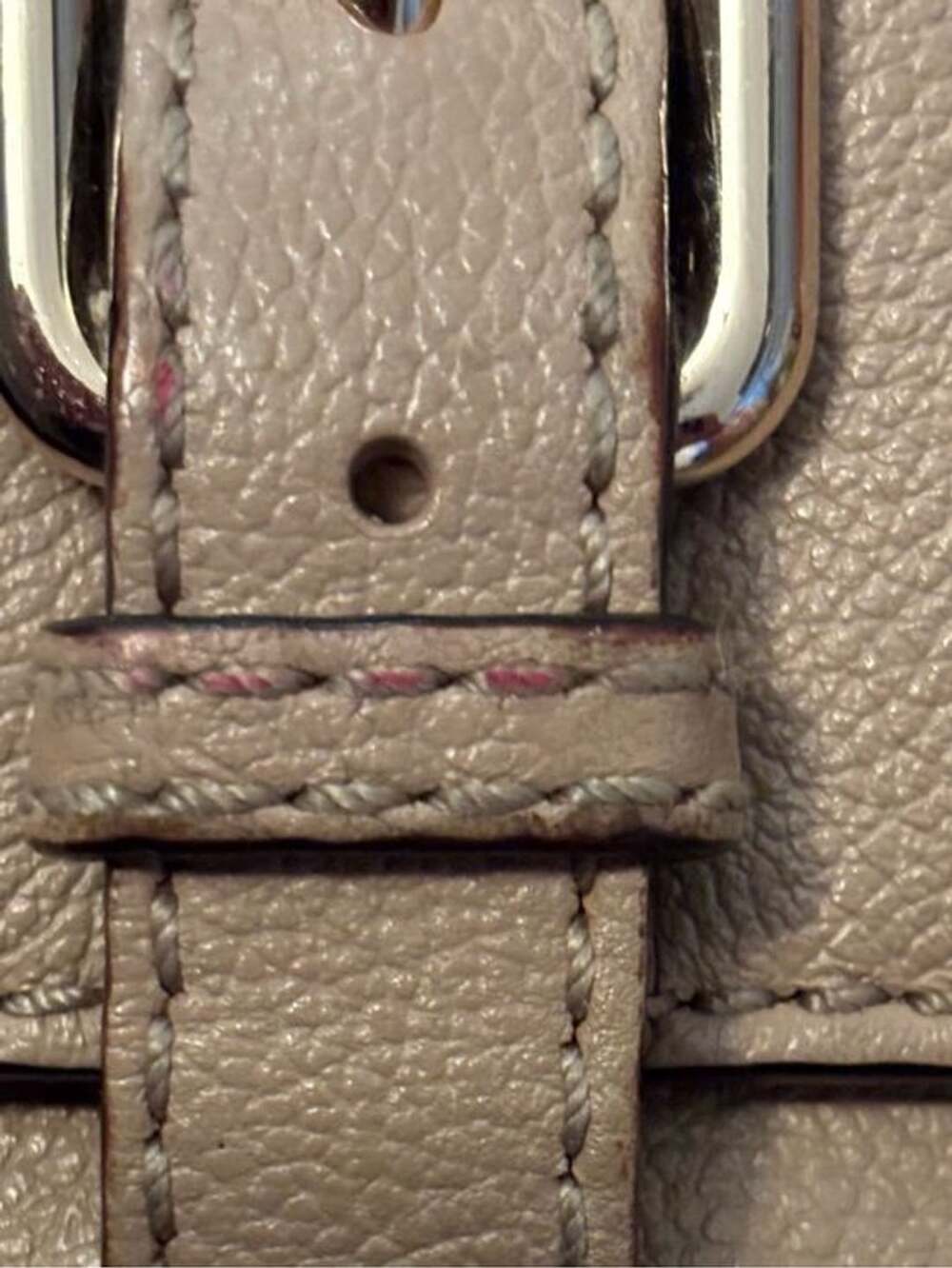 Kate Spade New York Taupe Leather Crossbody Purse ⭐️ - Picture 4 of 7